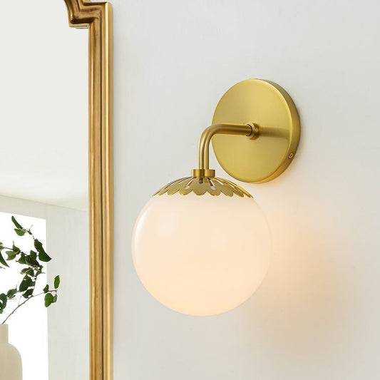 
Himinuli Daisy Opal Glass Wall Lamp Brass